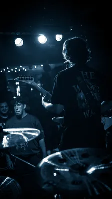 Distant Shadow - Galerie 17